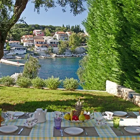 Aphrodite Villa