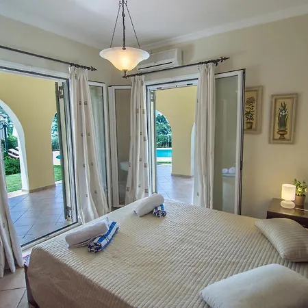 Aphrodite Villa *